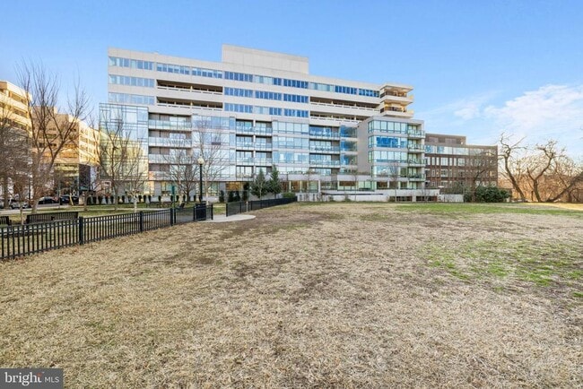 Building Photo - 2501 M St NW