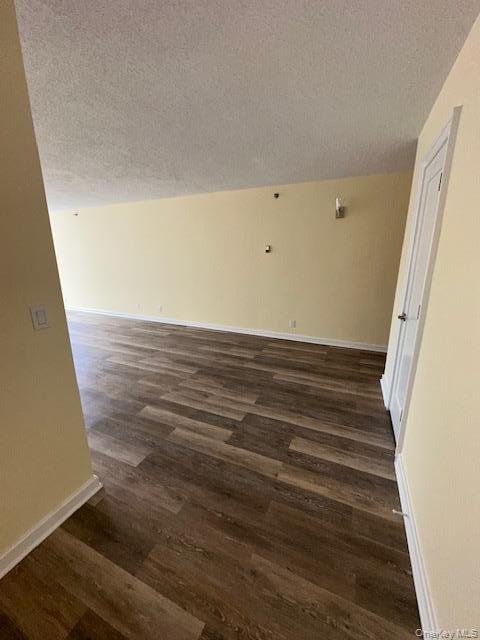 Building Photo - 14 Nosband Ave