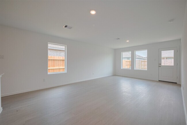 Building Photo - 28723 Texas Sparrow Ln