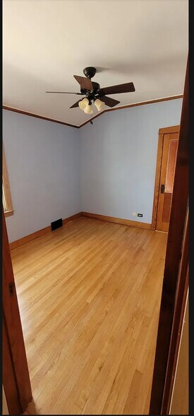 1st Bedroom - 5365 N Magnet Ave