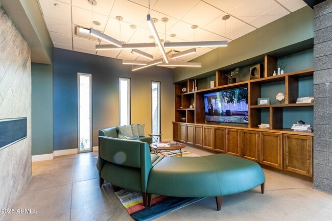 Building Photo - 12637 W Cassia Trail
