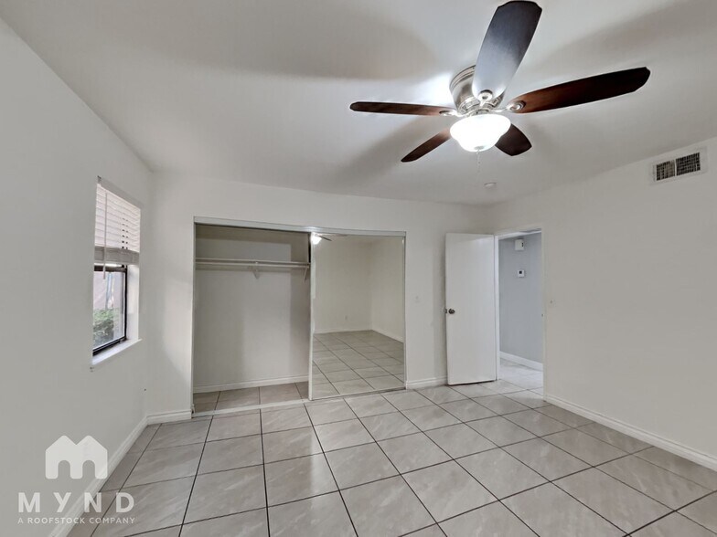 Building Photo - 4744 O'Bannon Dr