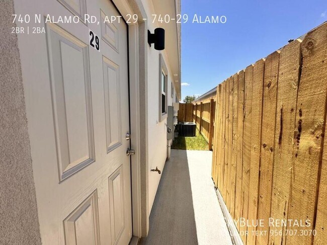 Building Photo - 740 N Alamo Rd