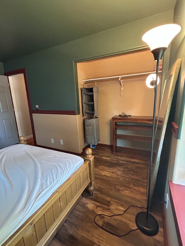 Building Photo - 112 W Dooley Ln