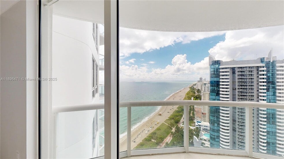 Primary Photo - 6365 Collins Ave