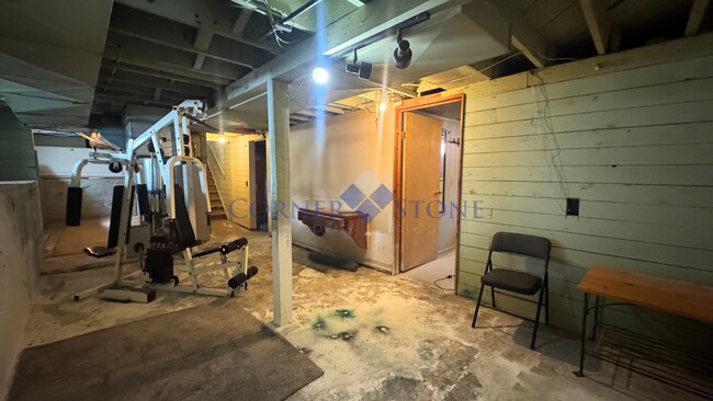 Building Photo - 1624 3rd St S