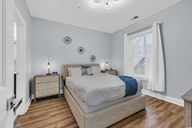 Building Photo - 4821 Luster Leaf Cir