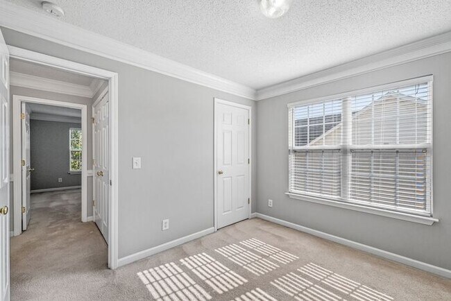 Building Photo - W. Wendover, Beautiful Home, Granite Counter-Tops, SS Appliances, Hardwoods, FP, Deck, Fenced, Ga...