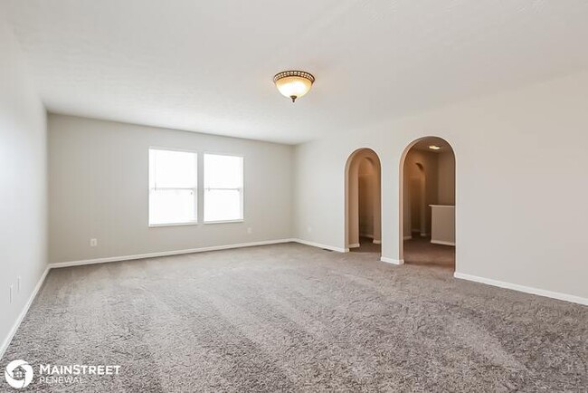 Building Photo - 4892 Grimm Dr, Lockbourne, OH 43137