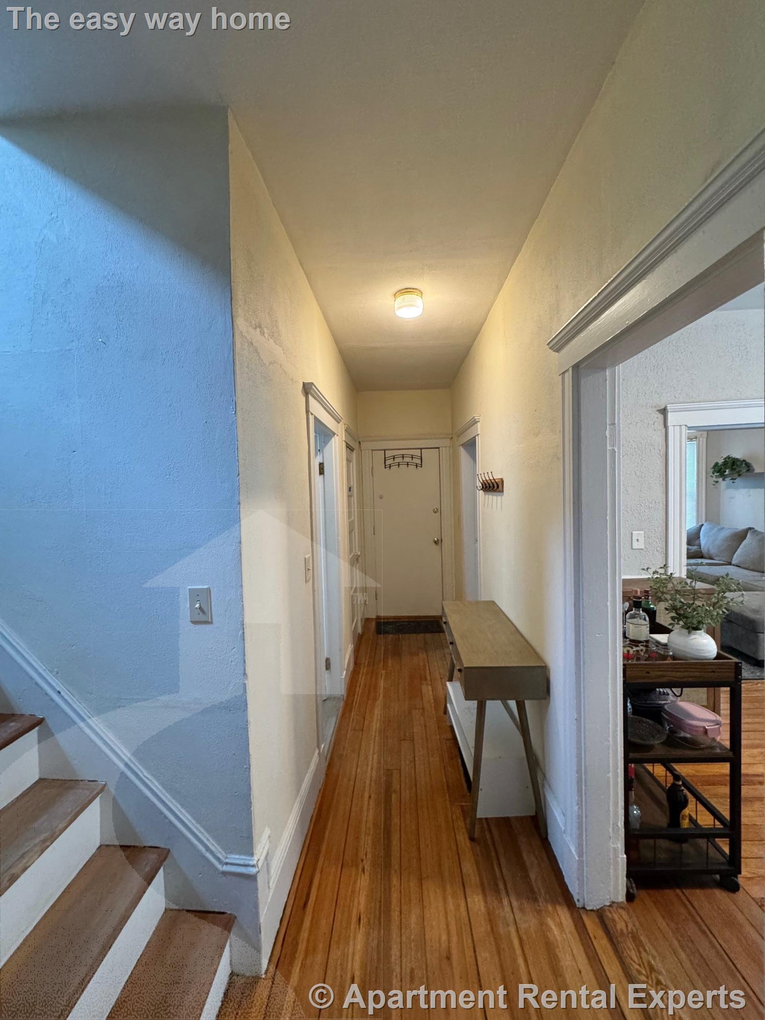 Building Photo - 22 Spencer Ave