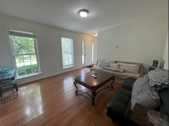 Building Photo - 1601 Idlewood Ave