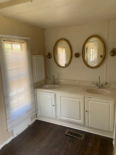 Building Photo - 179 Laurinburg