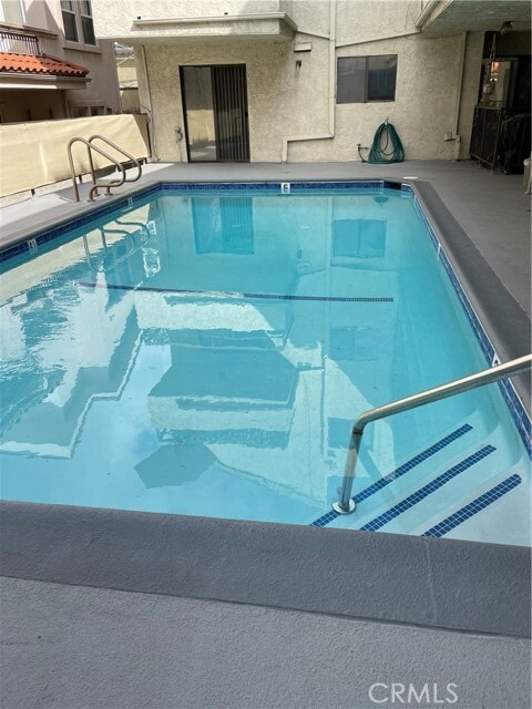 Building Photo - 225 N Rose St