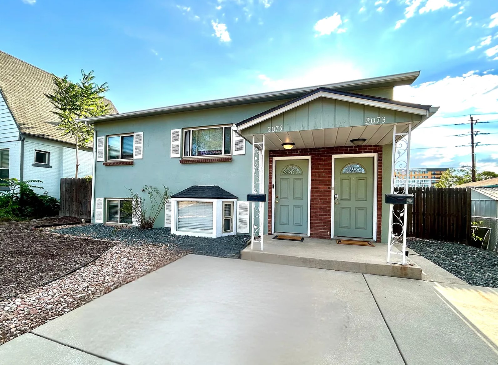 Building Photo - 2075 S Acoma St