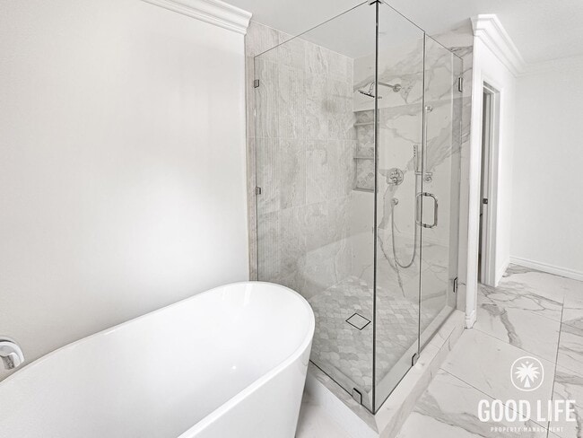 Building Photo - Highly Desired Irvine Living | 3-Bed, Office, Gated Community