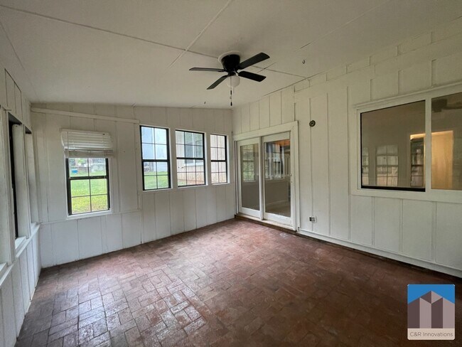 Building Photo - 1086 Riva Ridge Dr