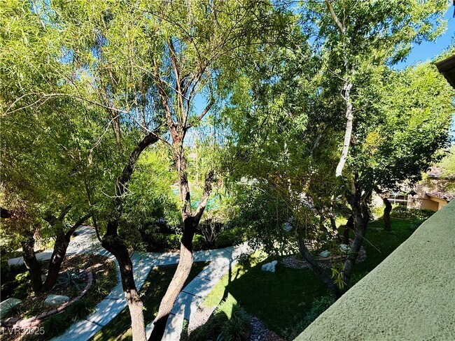 Building Photo - 8716 Red Brook Dr