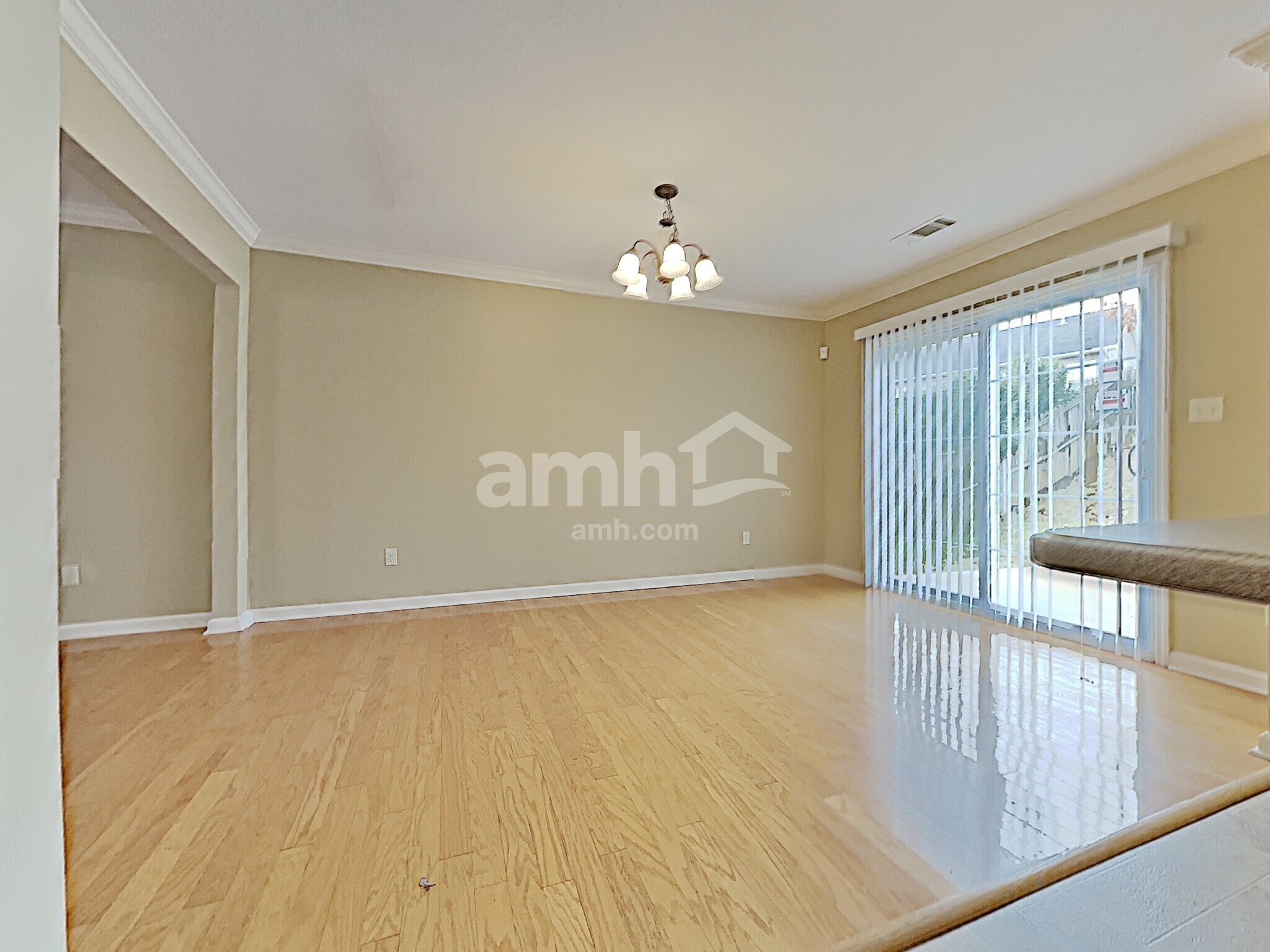 Building Photo - 1515 Pathfinder Ln