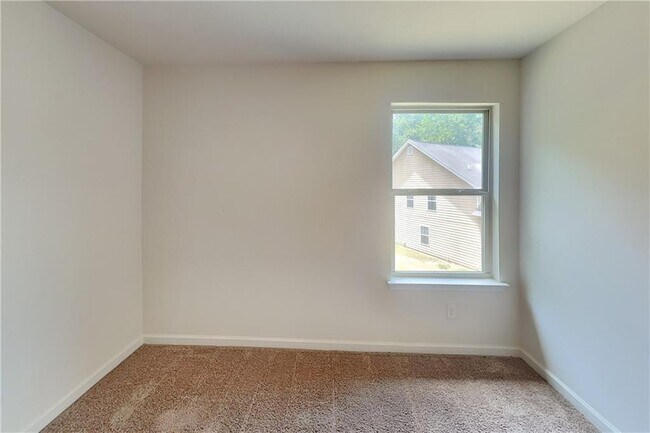 Building Photo - 4971 Terrace Dr