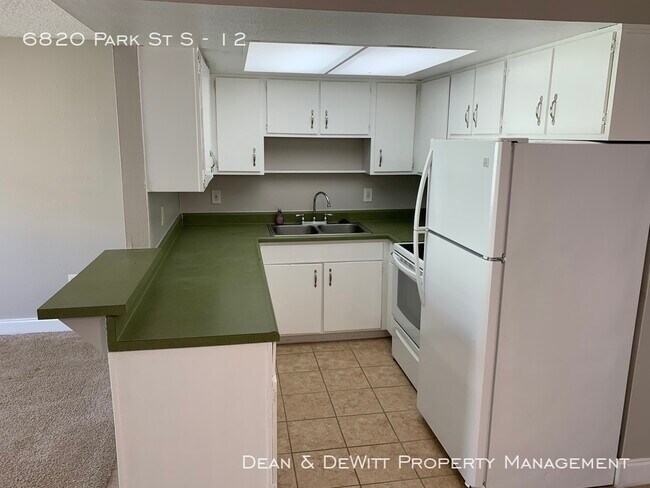 Building Photo - 6820 Park St S