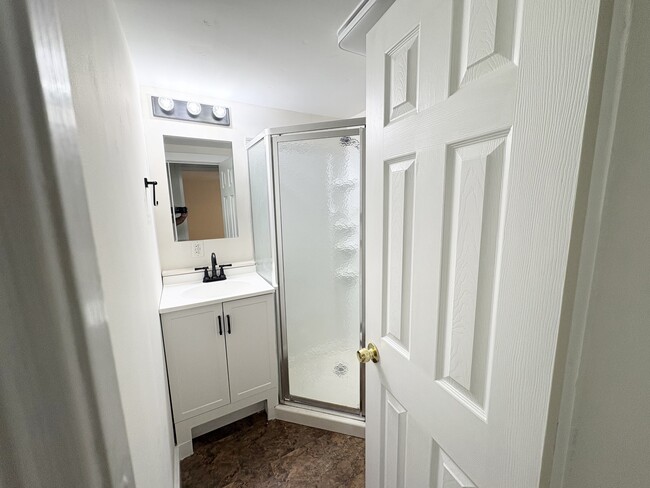 Building Photo - 4579 Spring St