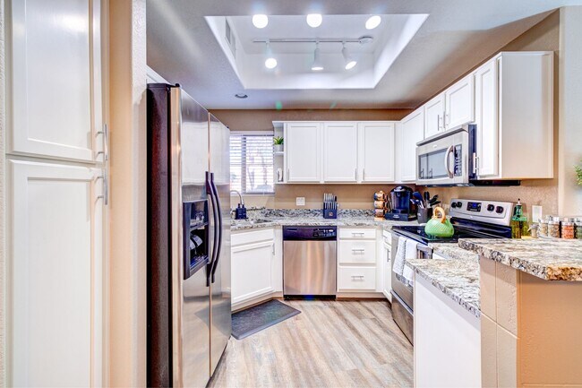 Building Photo - Furnished Retreat in Scottsdale