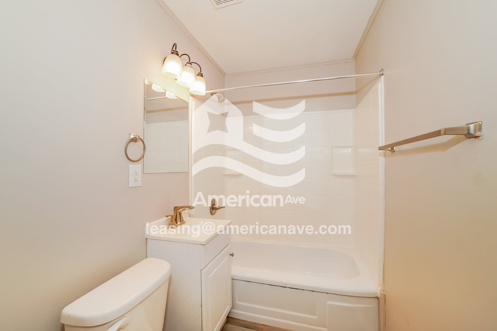 Building Photo - 4027 N Bryer Pl