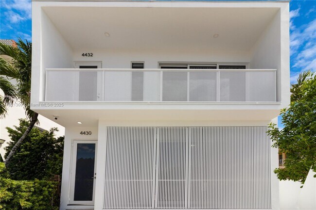 Building Photo - 4430 W Flagler St