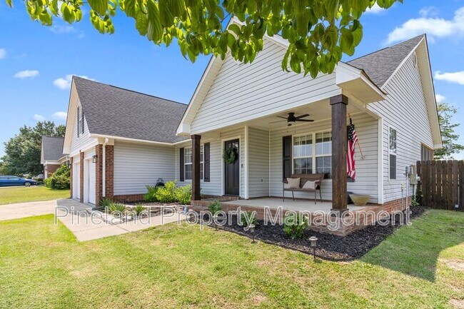 Building Photo - 133 Haywood Dr