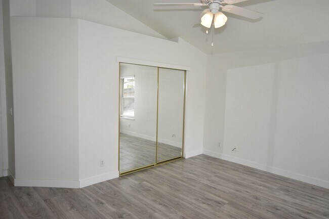 Building Photo - 8717 Aspen Hill Ct