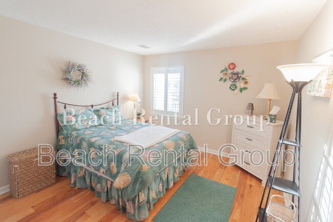 Building Photo - 697 Tupelo Ln