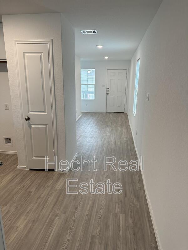 Building Photo - 5813 Texas Spur