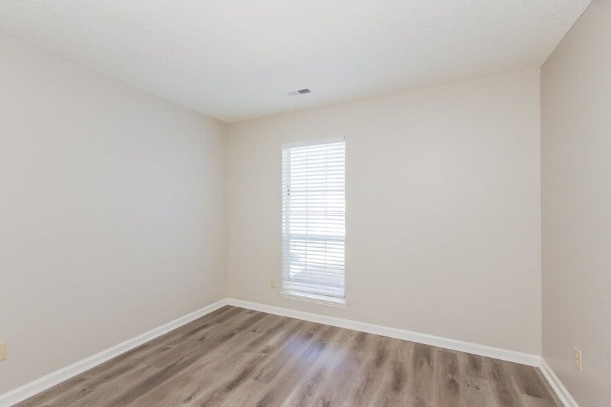 Building Photo - 13809 Walkers Creek Dr