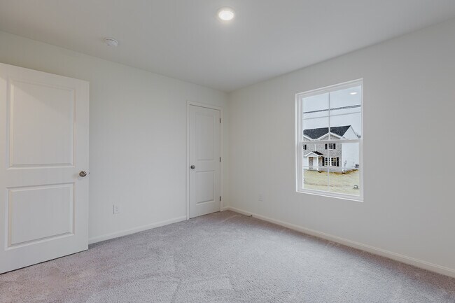 Building Photo - 141 Red Hawk Dr