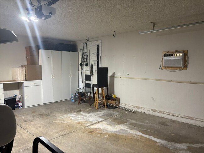 Building Photo - Discover comfortable seasonal living in Mesa, AZ with this well-appointed furnished & updated 2-b...