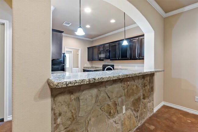 Building Photo - 113 Armored Ave