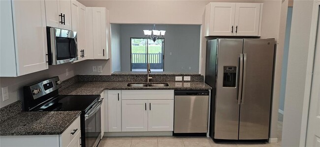 Building Photo - 13269 Crest Lake Dr