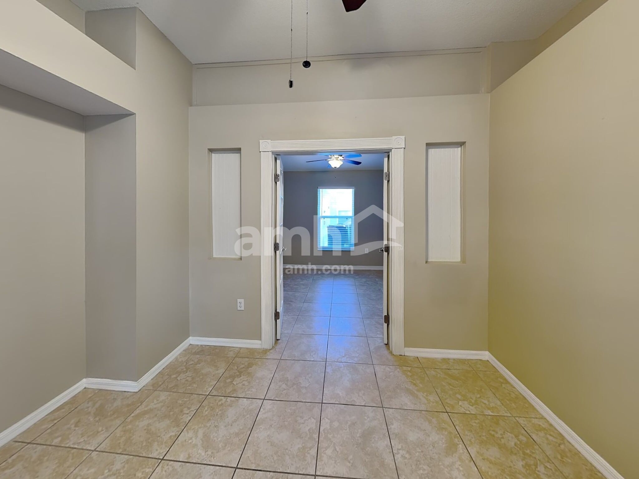 Building Photo - 12061 Winding Woods Way