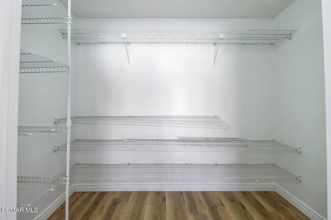 Building Photo - 4082 Avenida Verano