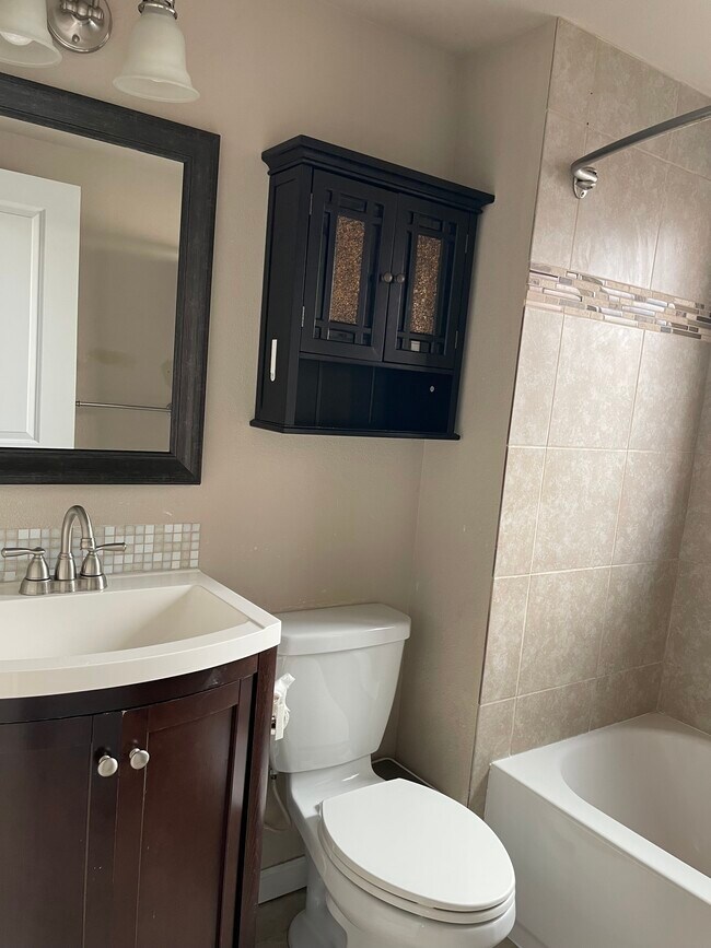 Building Photo - 1325 S Dawson St