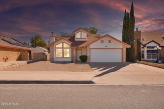 Building Photo - 2904 Lake Champlain St