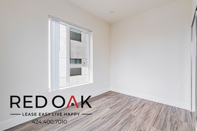 Building Photo - 1037 Dewey Ave