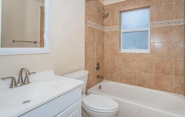 Building Photo - 557 Rapid Falls Dr