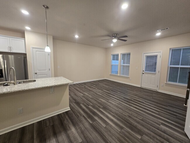 Building Photo - 4028 Beckton Trl