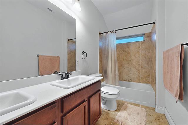 Building Photo - 2633 Sunstar Dr