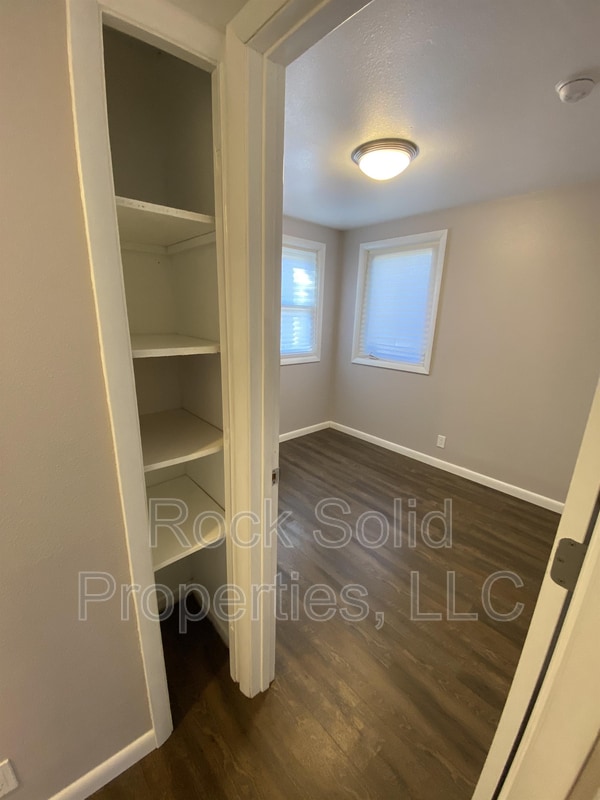 Building Photo - 2020 Dunn Ave