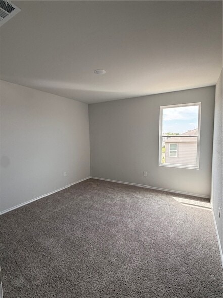 Building Photo - 126 Levi Dr