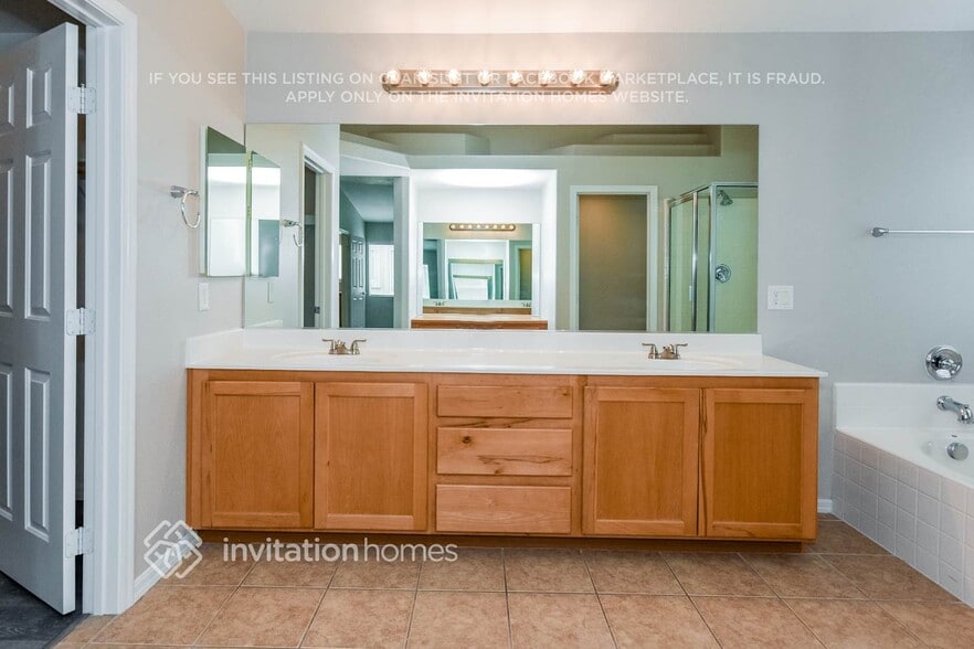 Building Photo - 524 Halloran Springs Rd