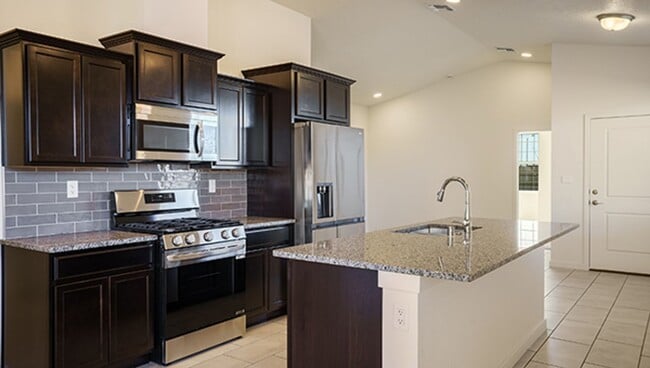 Building Photo - New Construction in Santa Fe!!!!