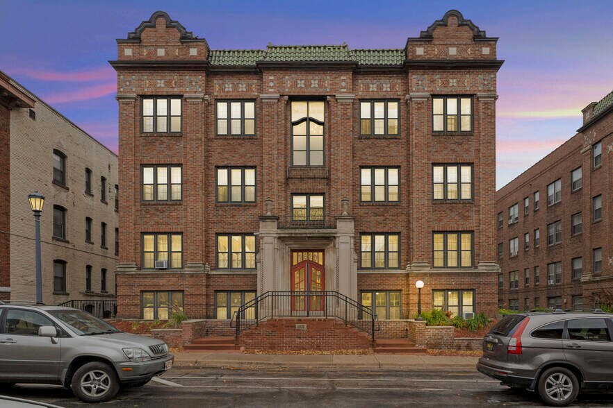 Building Photo - 1820 1st Ave S